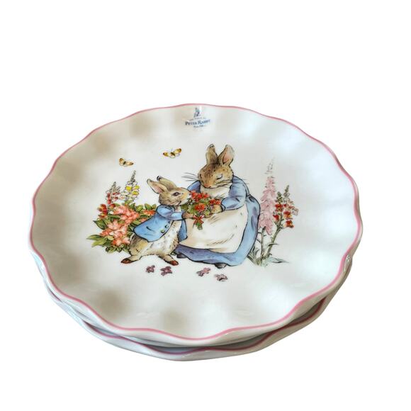NEW Beatrix Potter Peter Rabbit and Mom Pink Edge Easter Dinner Plates Set of 4 - Picture 12 of 15